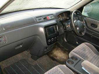 2000 Honda CR-V Pictures