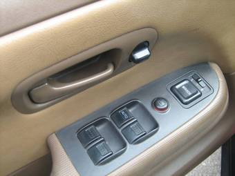 2002 Honda CR-V Photos
