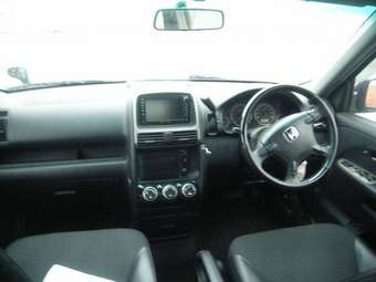 2004 Honda CR-V Photos