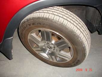 2004 Honda CR-V Photos