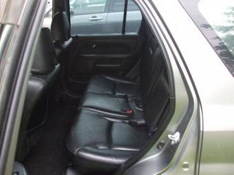 2004 Honda CR-V Photos