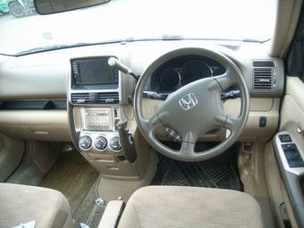 2004 Honda CR-V Pictures