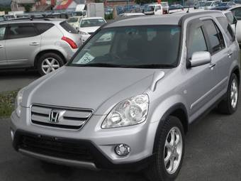 2004 Honda CR-V Pictures