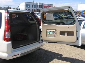 2004 Honda CR-V Photos