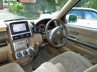 2004 Honda CR-V Photos