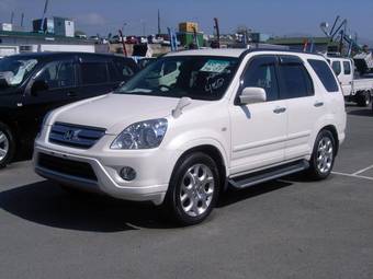 2004 Honda CR-V Photos