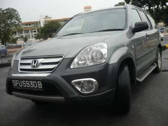 2005 Honda CR-V Pictures