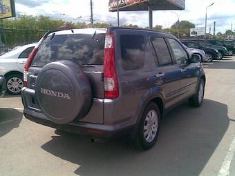 2005 Honda CR-V Photos