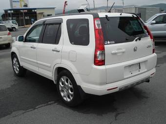 2005 Honda CR-V Photos