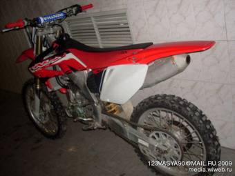 2005 Honda CRM250R Pictures