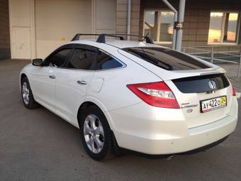 2010 Honda Crosstour Photos