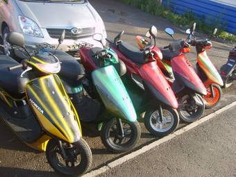2000 Honda DIO Photos
