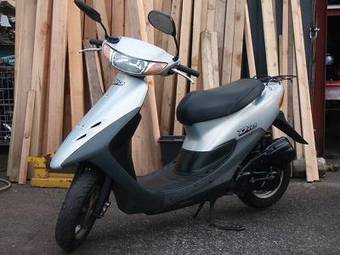 2000 Honda DIO Photos