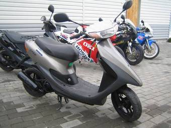 2000 Honda DIO Pictures