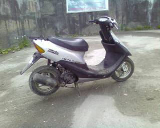 2001 Honda DIO Pictures