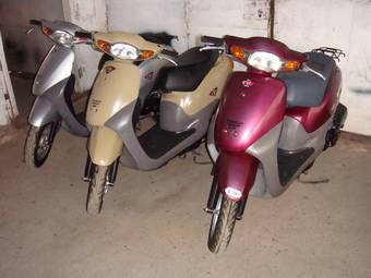 2000 Honda DIO FIT Pictures