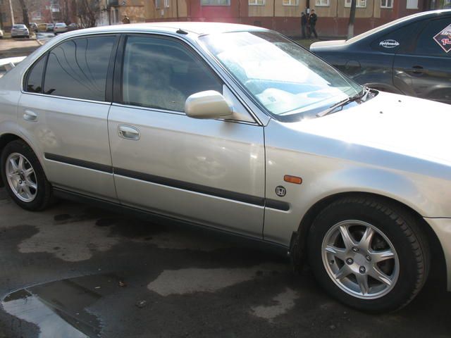 1998 Honda Domani