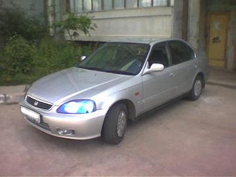 1999 Honda Domani Pictures