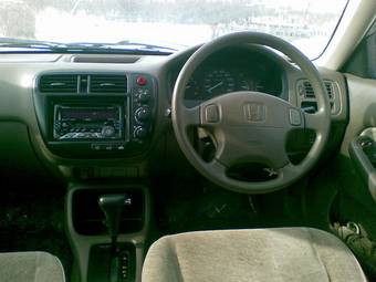 1999 Honda Domani Pictures
