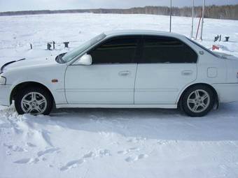2000 Honda Domani Pictures