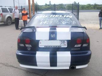 2000 Honda Domani Pictures