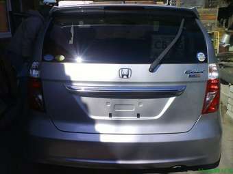 2004 Honda Edix Pictures