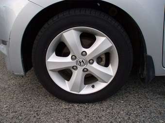 2004 Honda Edix Photos
