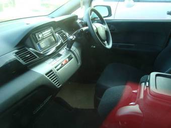 2004 Honda Edix Pictures