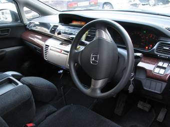 2004 Honda Edix Pictures