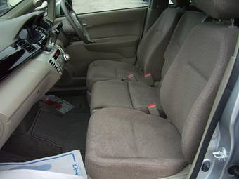 2004 Honda Edix Photos