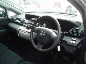 2004 Honda Edix Pictures