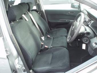 2004 Honda Edix Photos