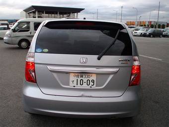 2004 Honda Edix Pictures