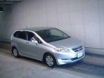 2004 Honda Edix Images