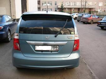 2004 Honda Edix Images