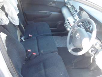 2004 Honda Edix Photos