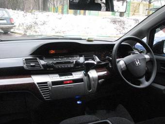 2004 Honda Edix Pictures