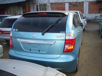 2004 Honda Edix Images