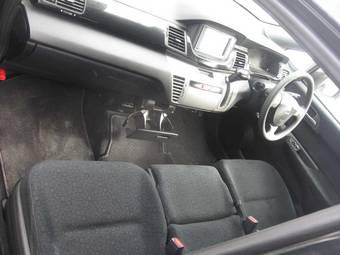 2004 Honda Edix Photos