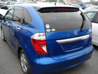 2004 Honda Edix Images