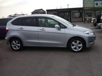 2004 Honda Edix Photos
