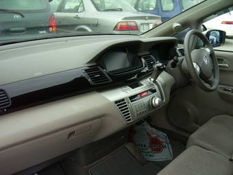 2004 Honda Edix Photos