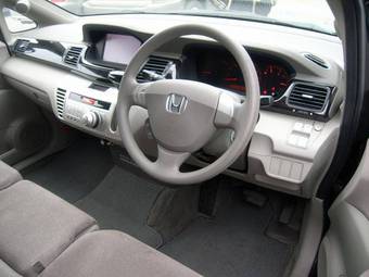 2004 Honda Edix Photos