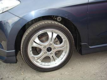 2004 Honda Edix Photos