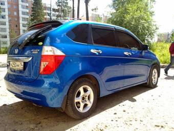 2004 Honda Edix Images