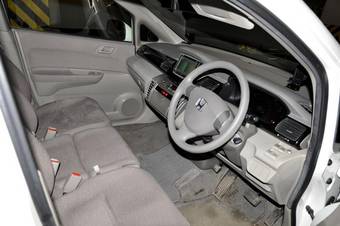 2004 Honda Edix Pictures