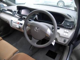 2004 Honda Edix Photos