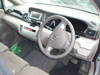 2004 Honda Edix Pictures