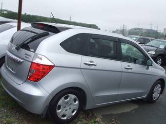 2004 Honda Edix Photos