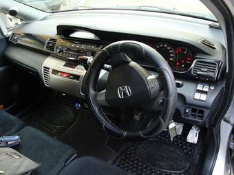 2004 Honda Edix Pictures